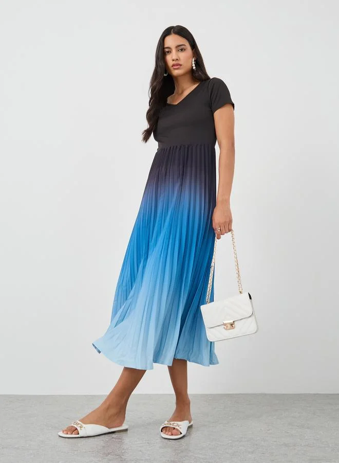 Ambre Print Pleated Short Sleeve Midi Dress