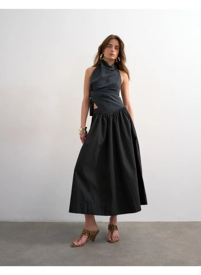 Lightweight Woven Ankle Skirt