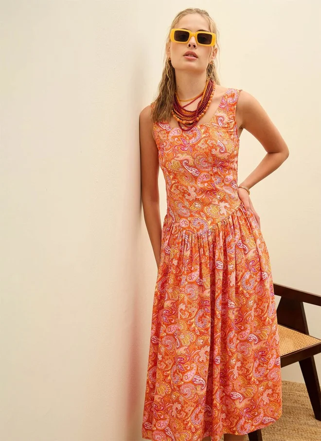 Paisley Print Sleeveless Midi Dress