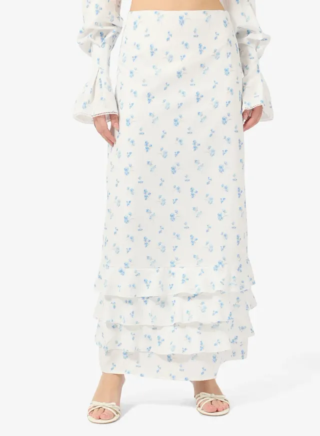 طقم بلوزة قصيرة وتنورة بطبعة زهور صغيرة – صورة 4