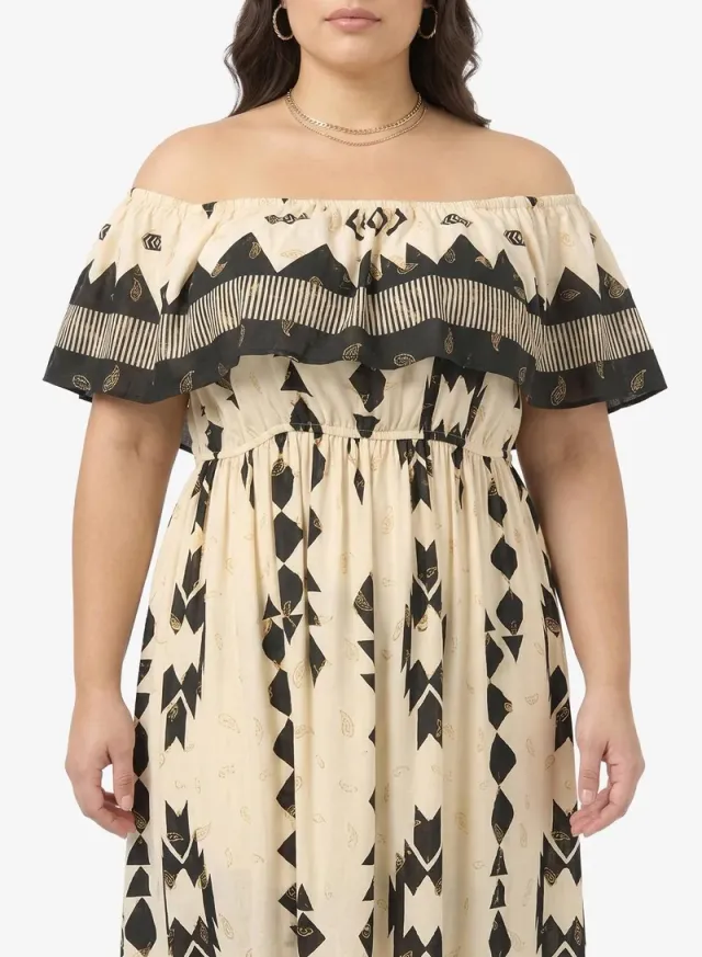 Plus Size Off-Shoulder Monochrome Printed A-Line Maxi Dress – image 3