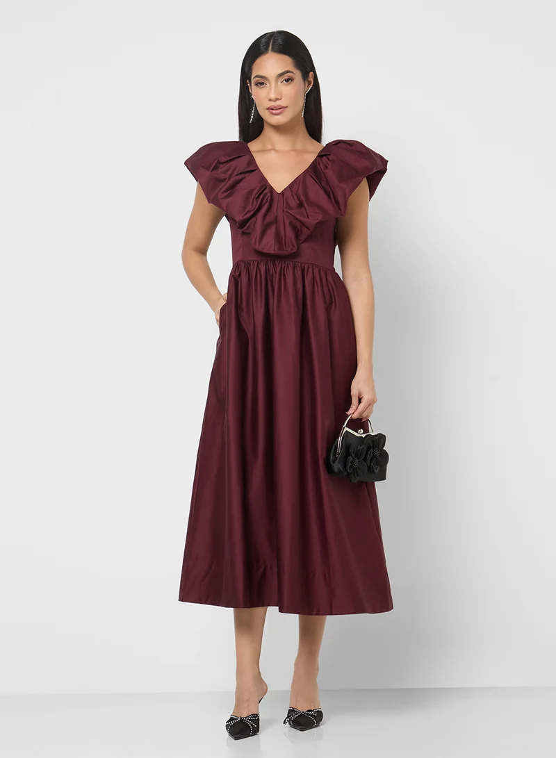 Sleeved V-Neck Maxi Dress