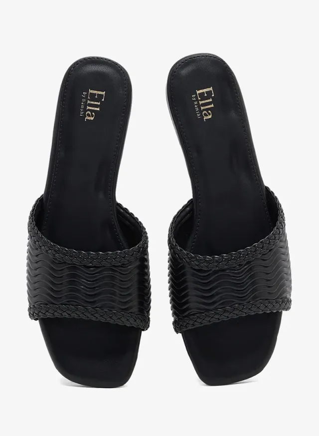 Crochet Flat Sandals – image 4