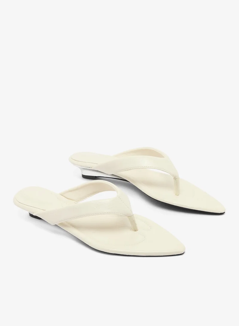 Thong Pointed Toe Flat Sandals