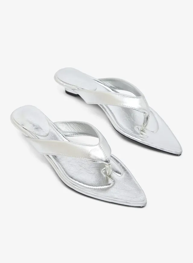 Thong Pointed Toe Flat Sandals
