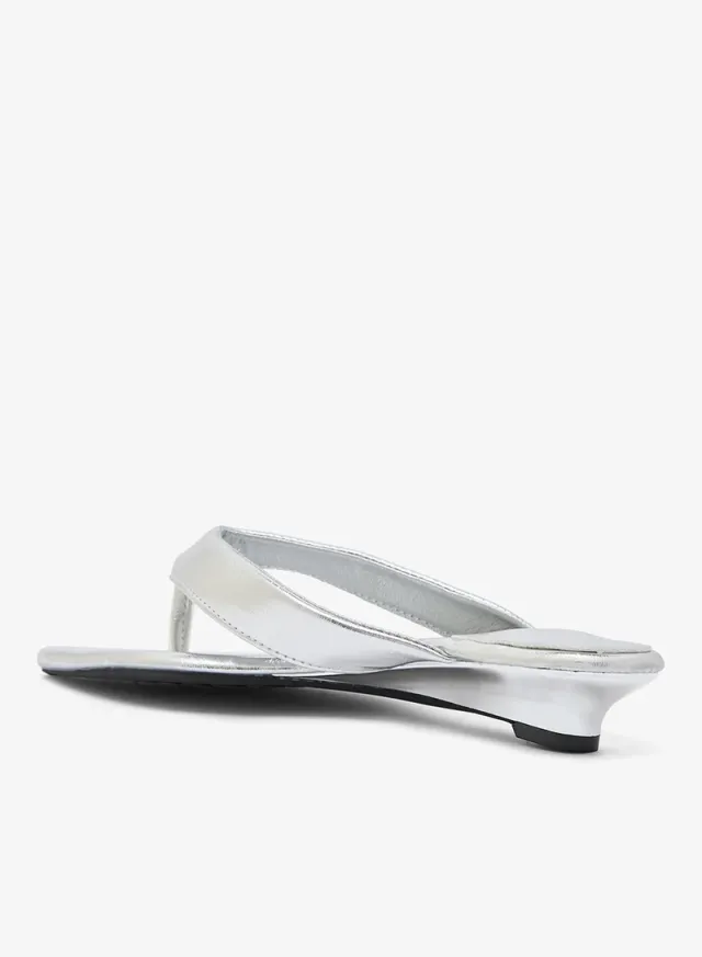 Thong Pointed Toe Flat Sandals – image 4