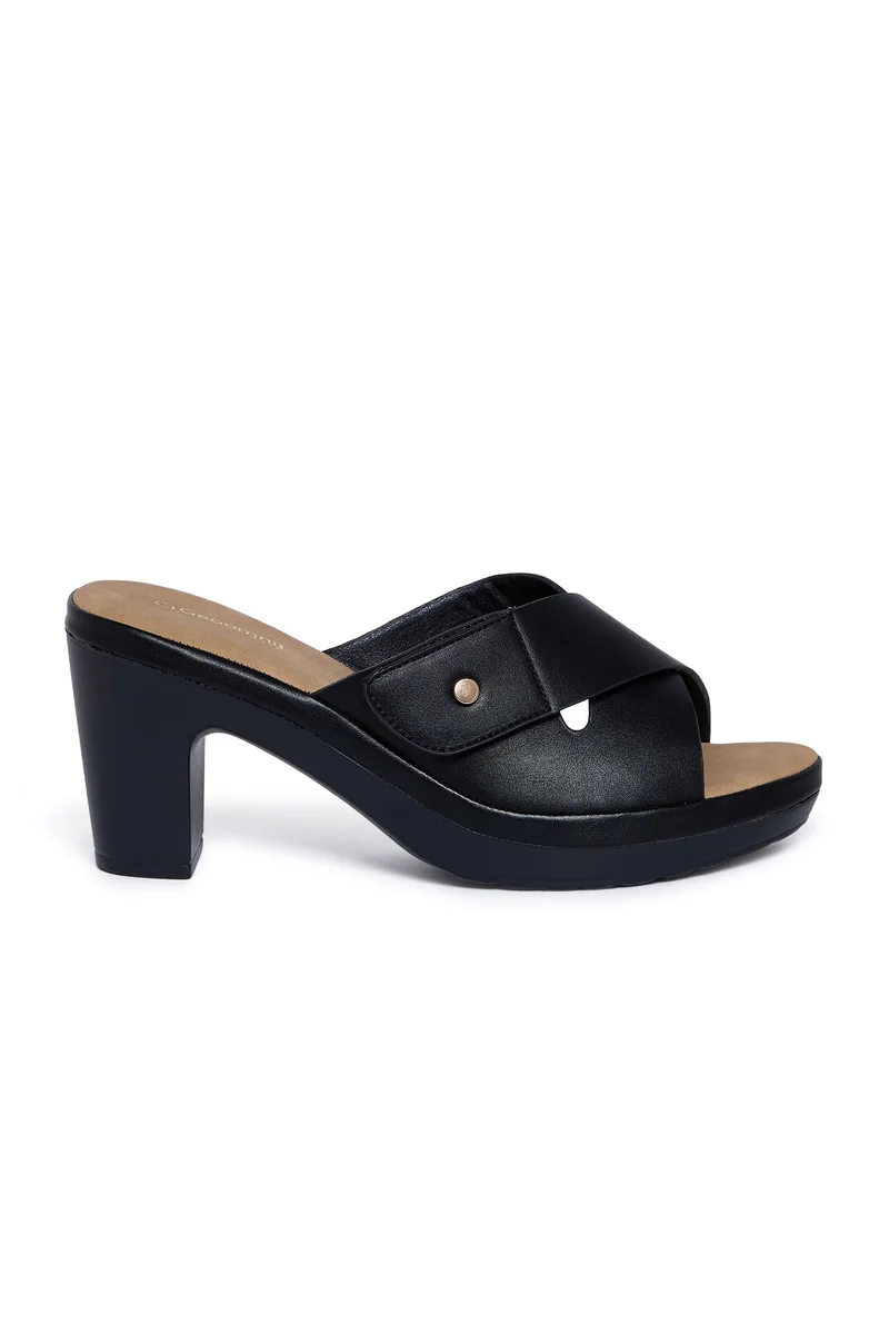 Geoomnii Women's Cushioned Slip-On Comfort Slide Sandals