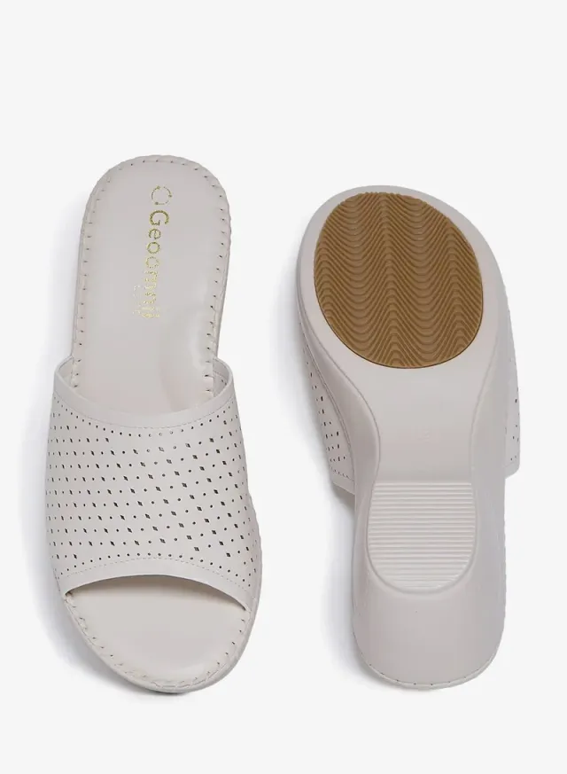 Geoomnii Women's Comfort Cushioned Slide Sandals – image 5