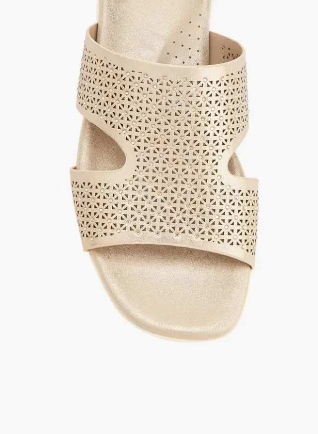 Women's Slip-On Sandals – image 4