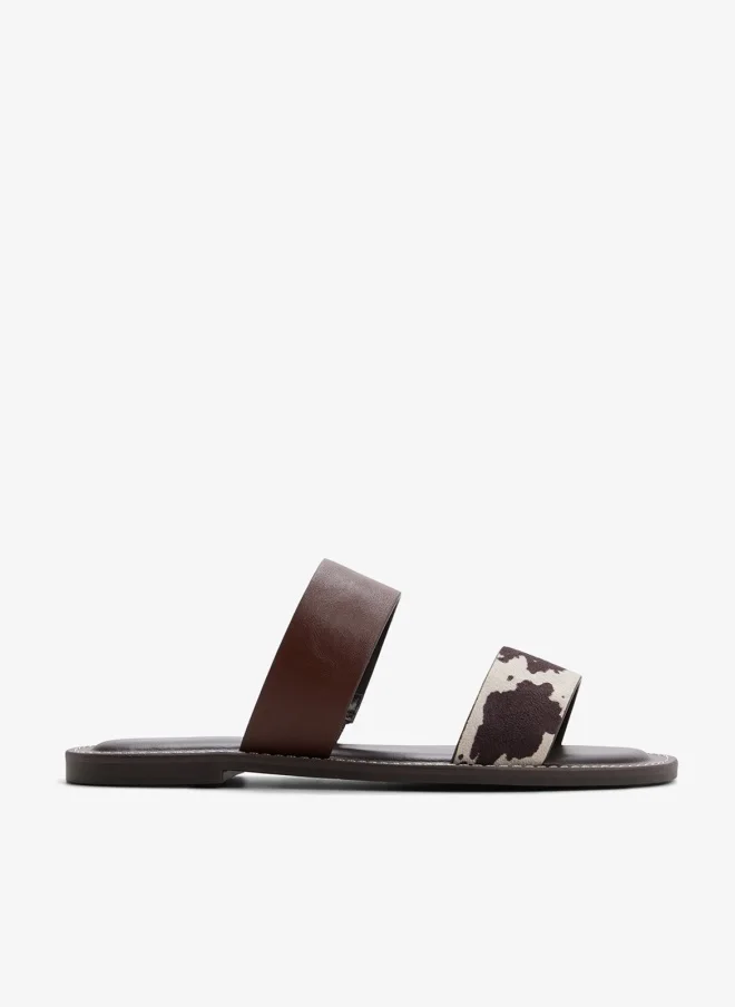 MIRAE Slip-On Flat Sandals