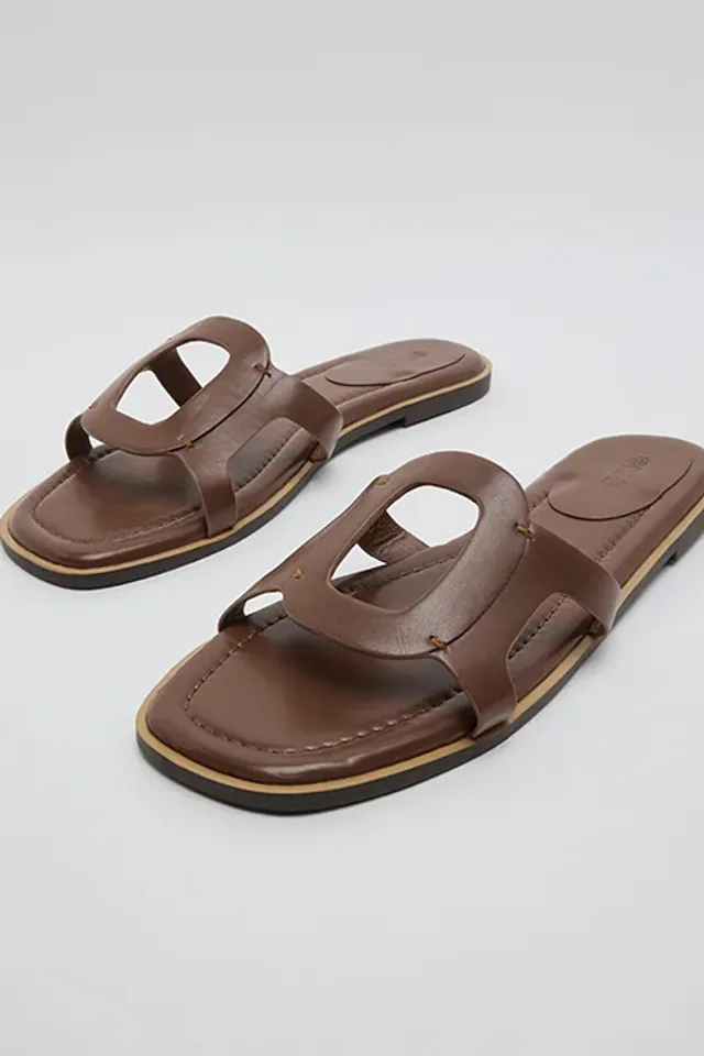 Cut-Out Flat Sandals – image 4