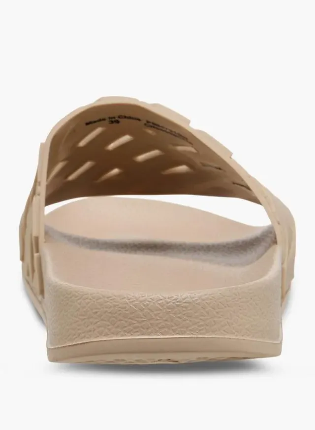 Flora Bella Women's Textured Weave Slides – image 4