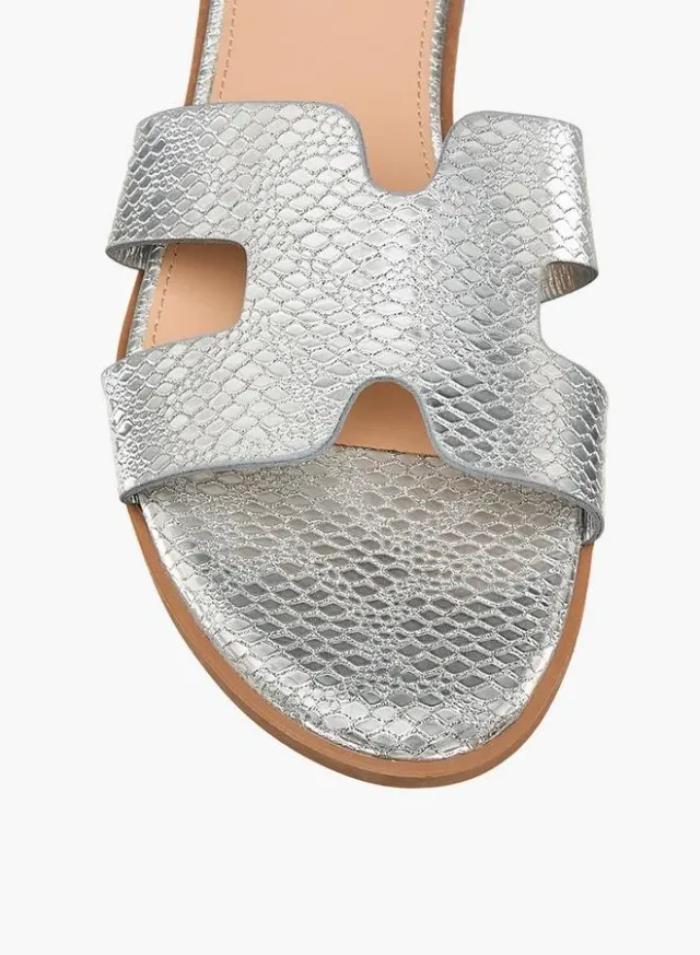 Women's Textured Slip-On Sandals – image 4