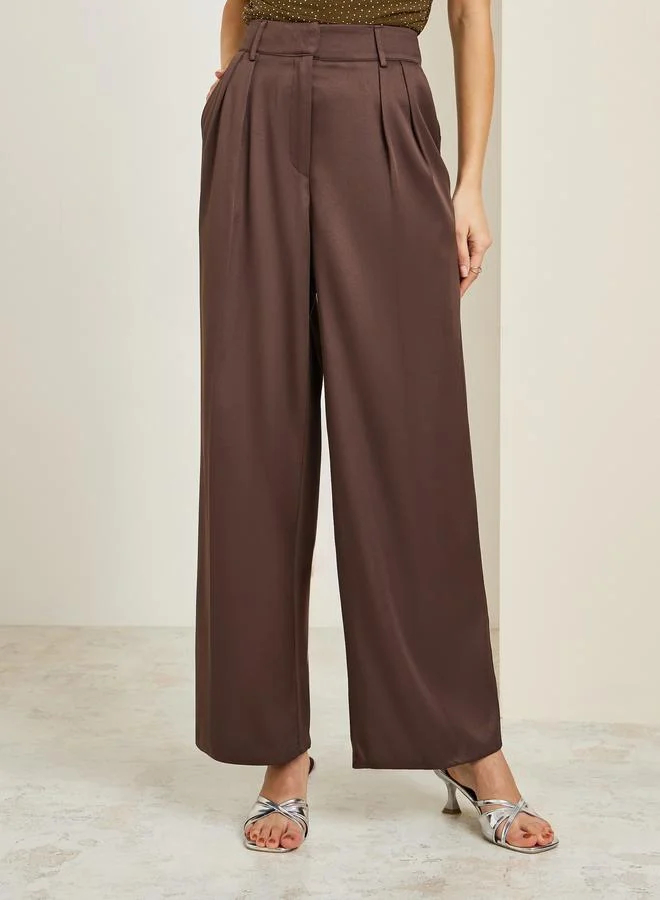 Women Pleated Wide-Leg Trousers Brown