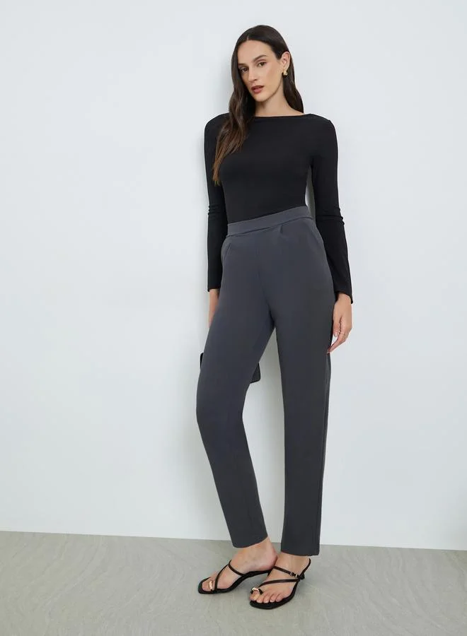 High-Rise Tapered Pants Grey
