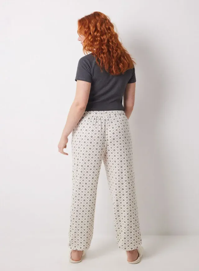 Ivory Checkered Floral Print Carrot Trousers for Women – image 3