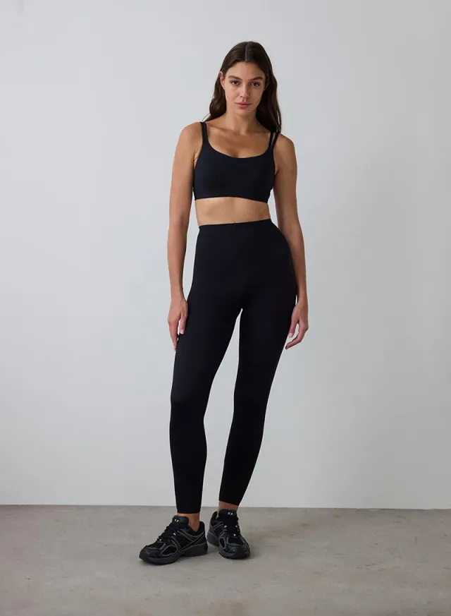 Penti ليقنز نسائي Miracle Fit باللون الأسود – صورة 2