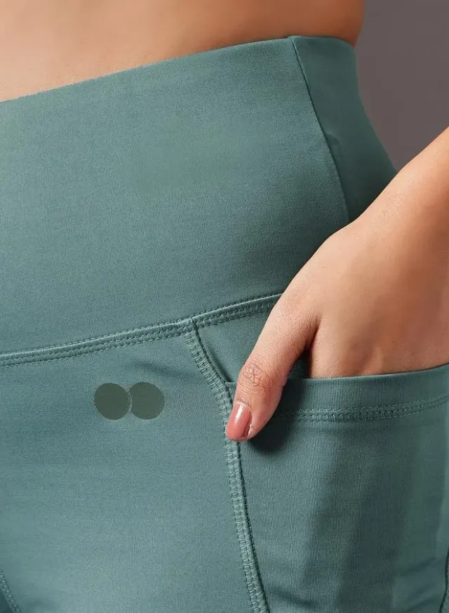 Comfort Fit Flared Yoga Pants, Side Pockets – image 7