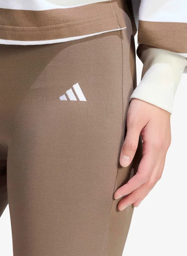 Essential Small Logo Flared Leggings – image 3