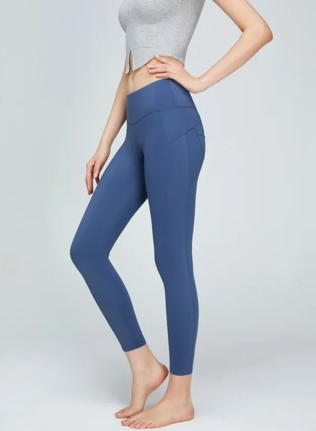 Women's Mid-Waist Tummy Control Workout Leggings – image 4