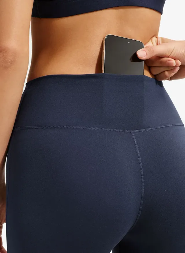 بنطلون ضيق نسائي بدون خياطة بطول  وخصر عالٍ بتقنية دراي فيت – صورة 5
