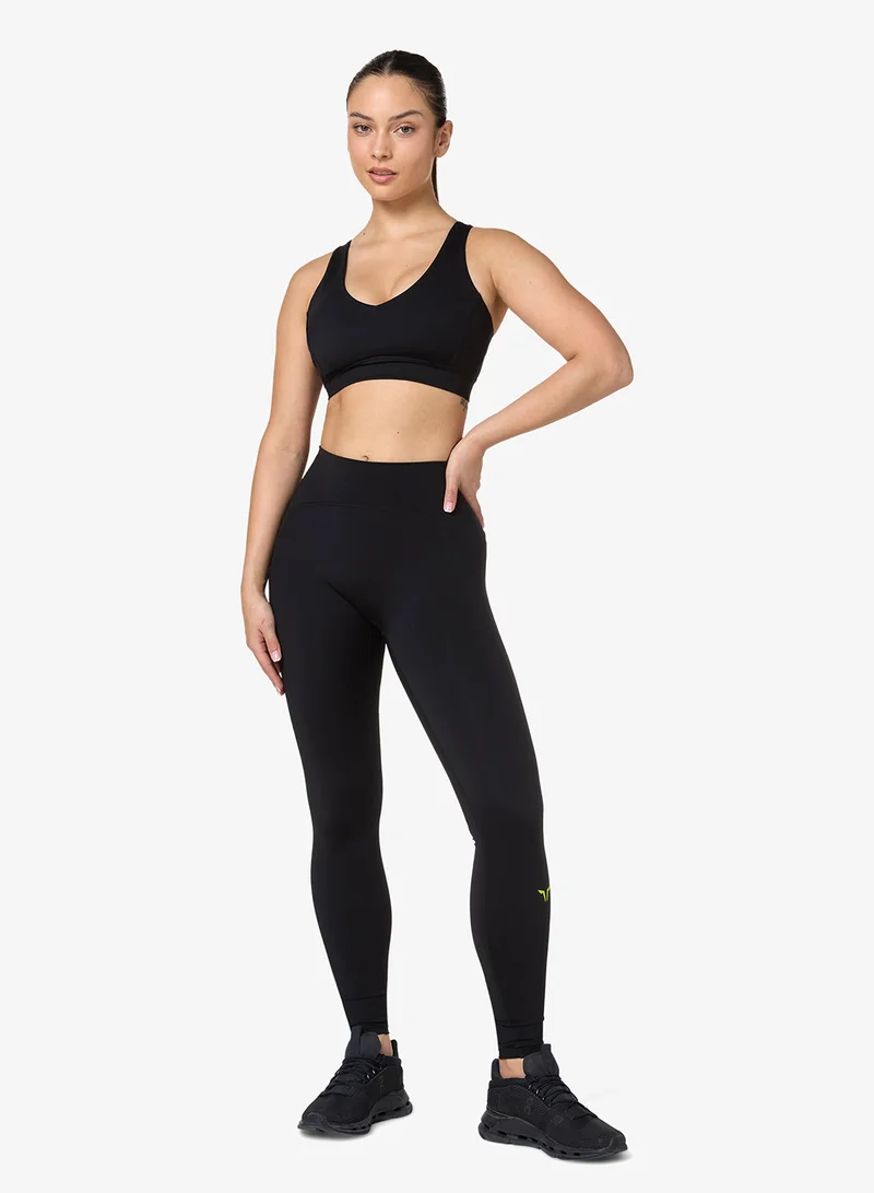 Performance V-Neck Bra