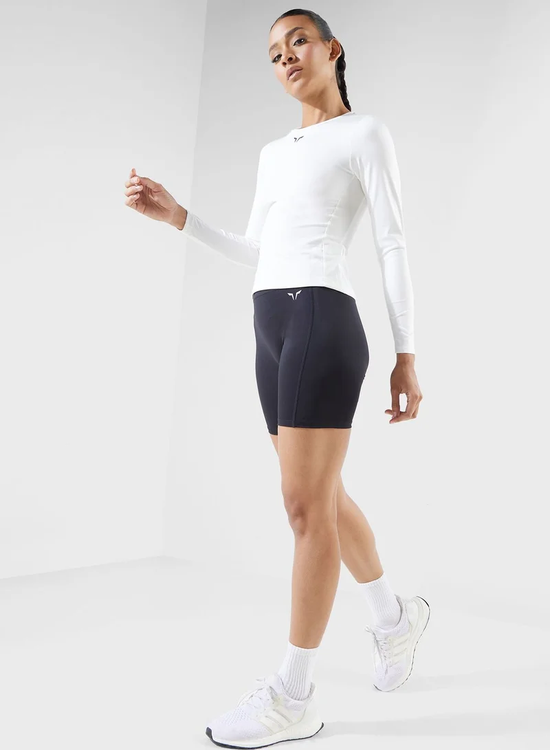 7" High-Rise Shorts
