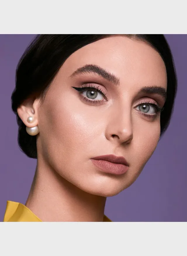 أحمر الشفاه جاسمين فلاور باور مت – صورة 4