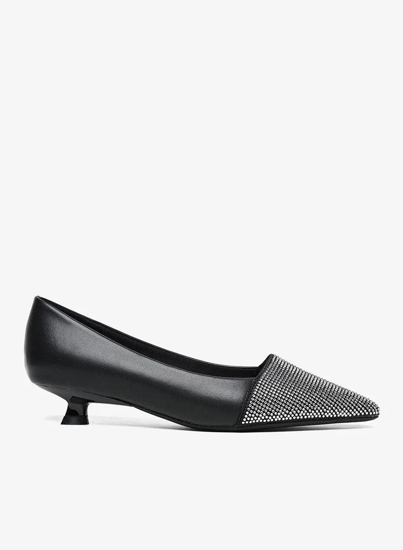 Classic Closed Toe Kitten Heel Pumps