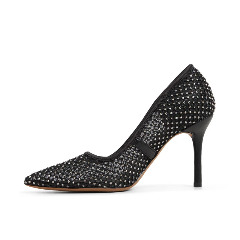 LEEONA Pointed Toe Pumps