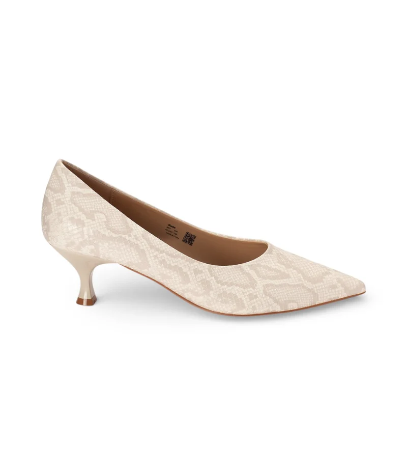Textured Pointed Pumps