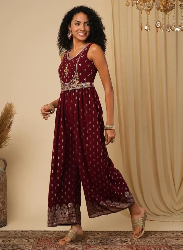 Red Floral Embroidered Pleated Jumpsuit with Belt – image 2