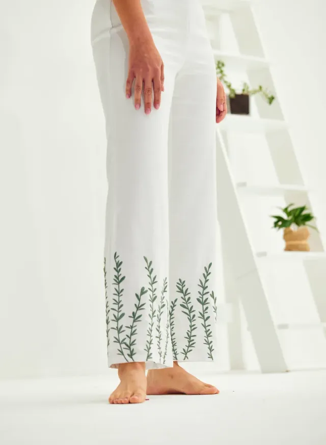 Sleeveless High-Collar Linen Jumpsuit with Flared Ankle-Length Pants – image 6