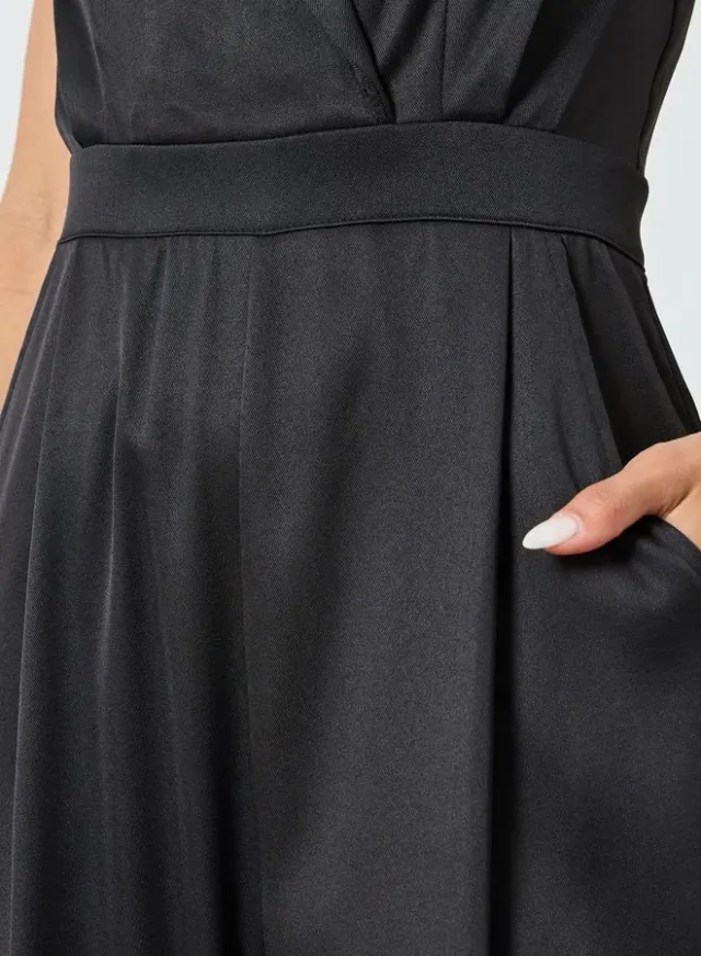 Black Sleeveless Wide Leg Jumpsuit for Women – image 4