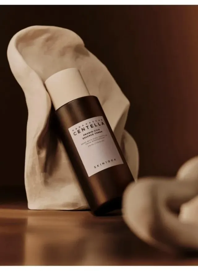 Madagascar Centella Probio-Cica Essence Toner – image 4