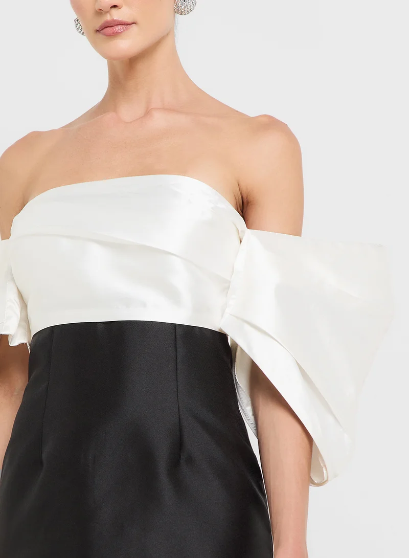 فستان إكلات لوكس بأكتاف مكشوفة وأكمام منفوشة
