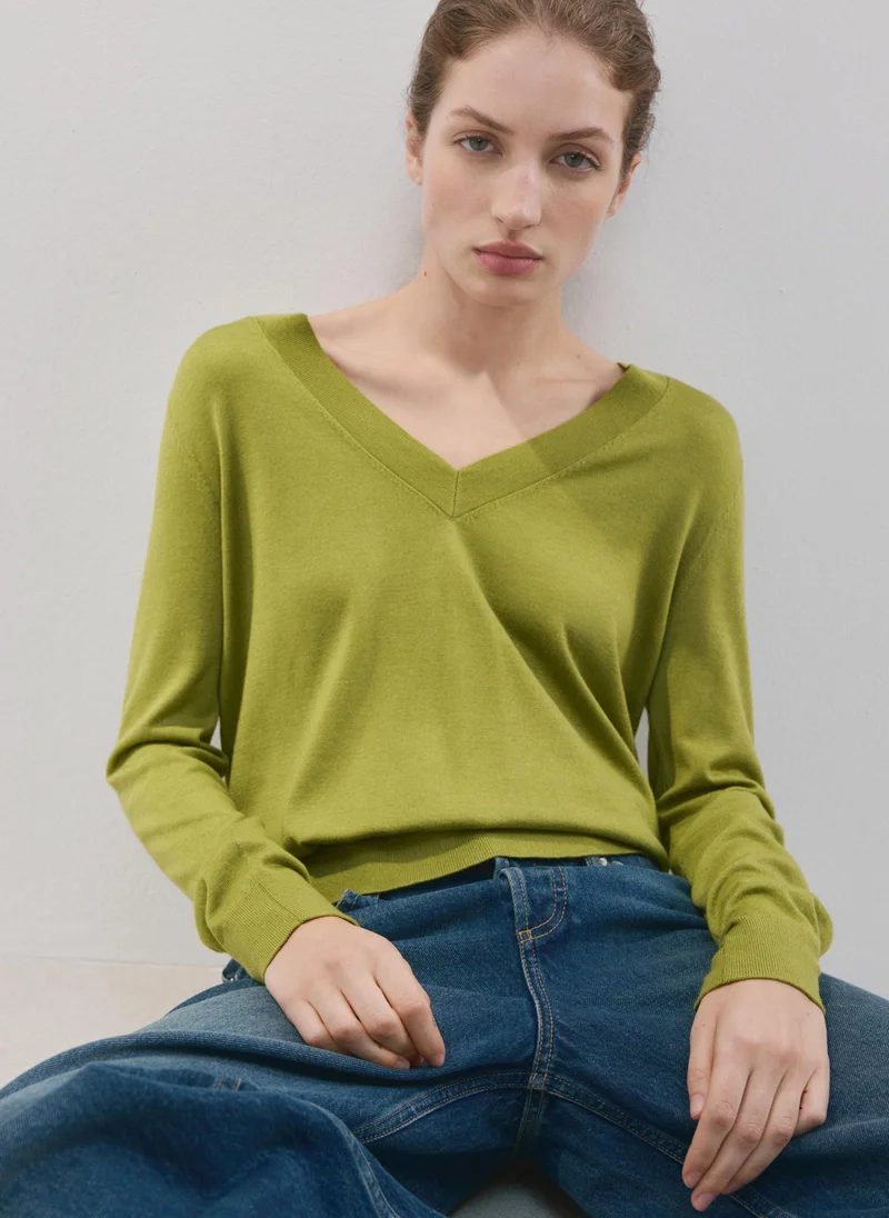 Luccav Sweater