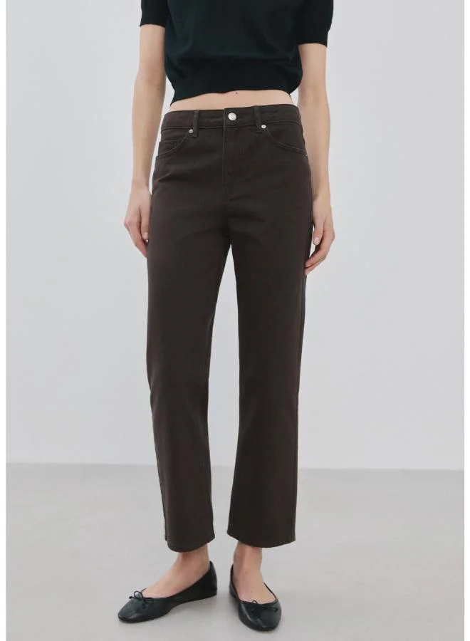 Mid-rise Straight Jeans