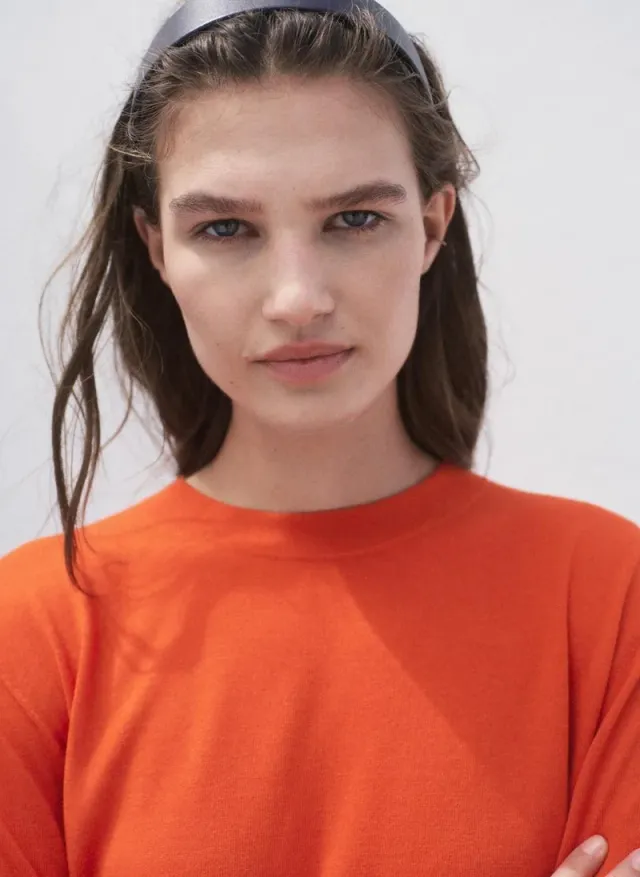 Short Sleeve Fine Knit Sweater – image 4