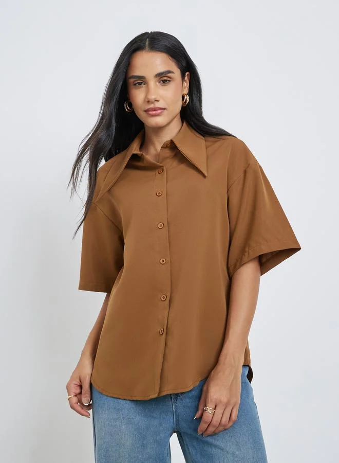 Solid Buttoned Spread Collar Shirt Brown