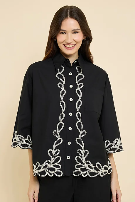 Embroidered 3/4 Sleeve Shirt Black
