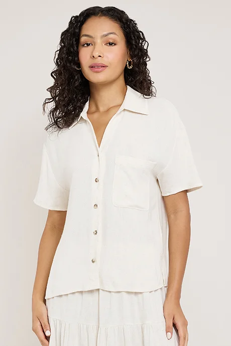 Textured Spread Collar 3/4 Sleeve Shirt Beige