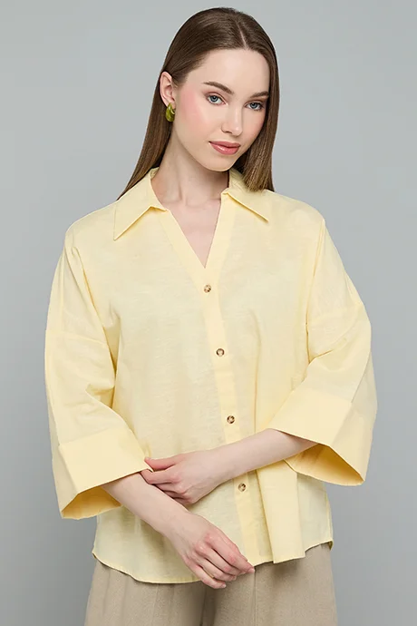 Solid Spread-Collar 3/4-Sleeve Shirt Yellow