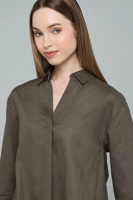 Solid Shirt with Classic Collar and 3/4 Sleeves