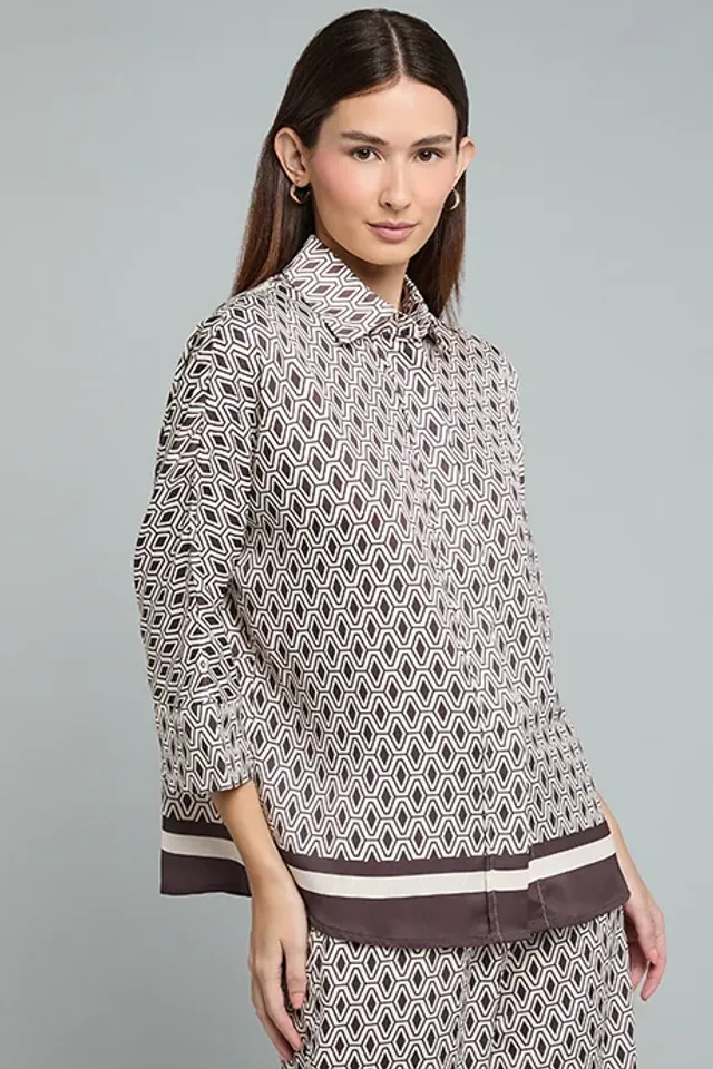 Patterned 3/4 Sleeve Shirt Brown – image 4