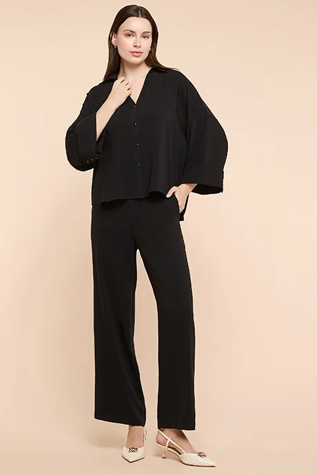 Solid Shirt with Spread Collar and 3/4 Sleeves