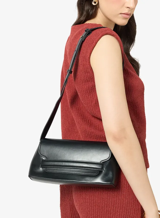 Structured East-West Shoulder bag Black – image 6