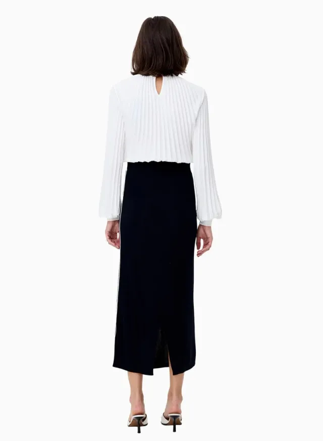 Ottie Midi Back Slit Skirt – image 3