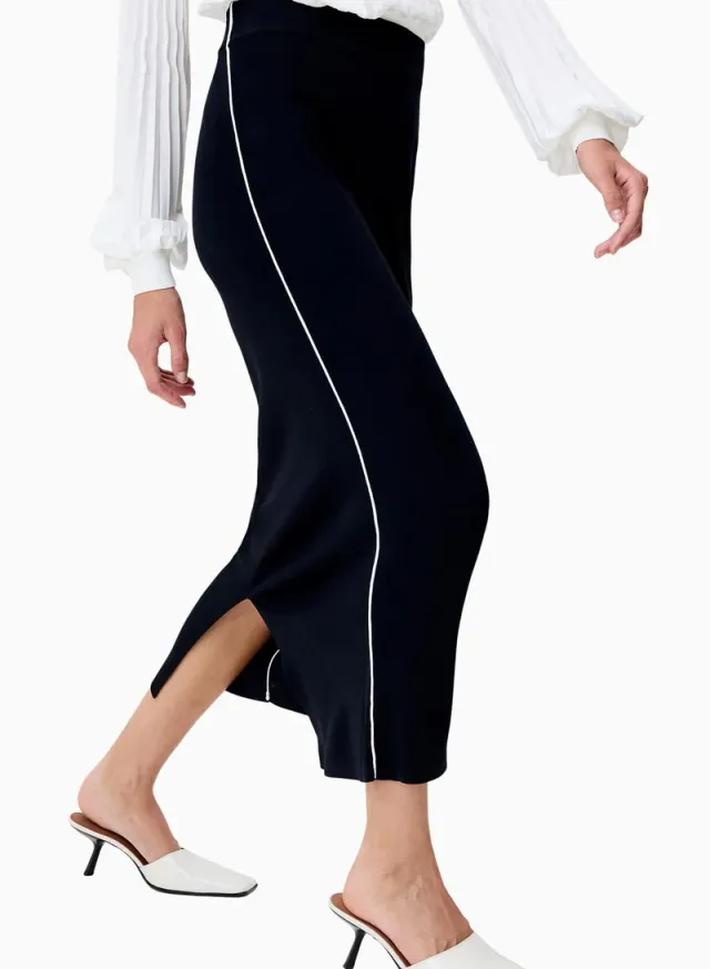 Ottie Midi Back Slit Skirt – image 4
