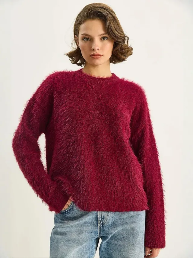 LUCCI Textured Knit Sweater – image 5